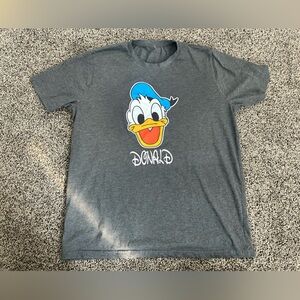 Gray T-Shirt with Donald Duck Graphic XL
